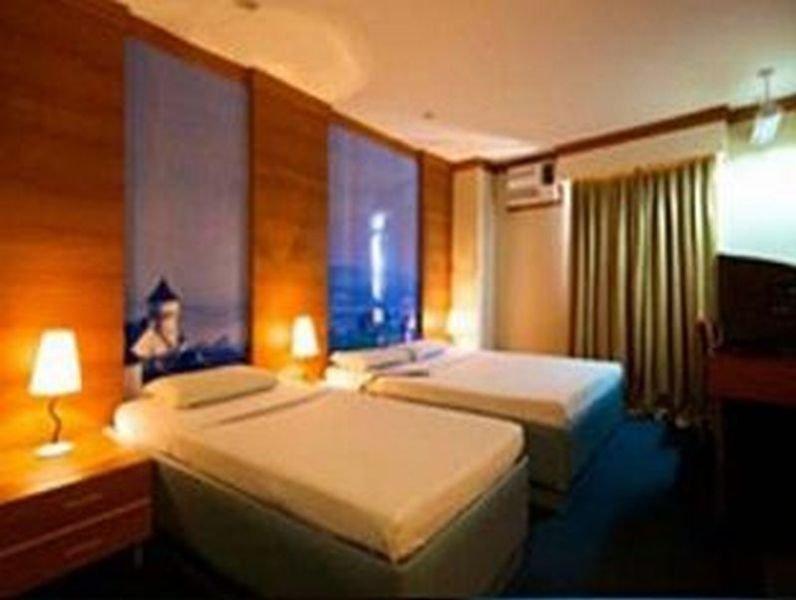 Eurotel North Edsa Quezon City Ngoại thất bức ảnh