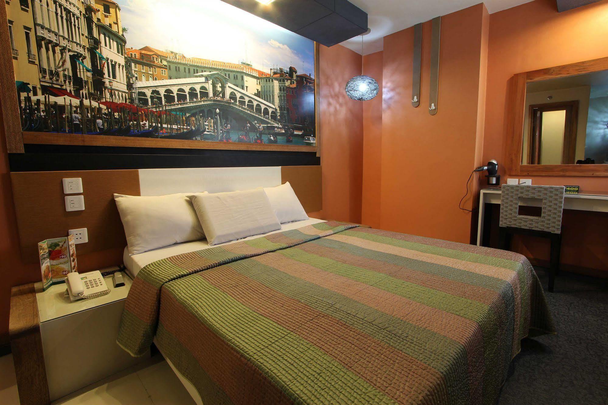 Eurotel North Edsa Quezon City Ngoại thất bức ảnh