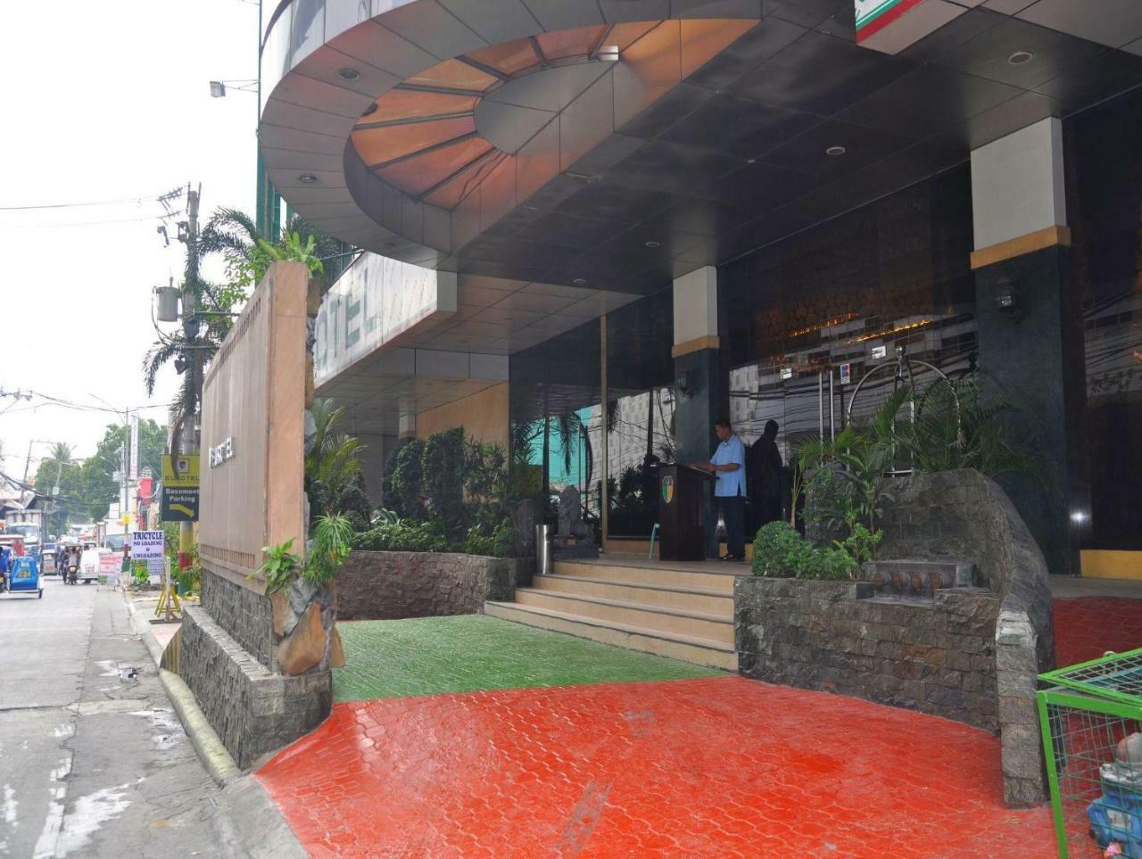 Eurotel North Edsa Quezon City Ngoại thất bức ảnh